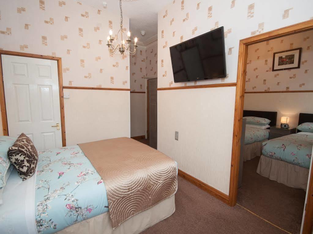 Valentine Lodge Over 21 Adult Couples Only Blackpool Exterior photo