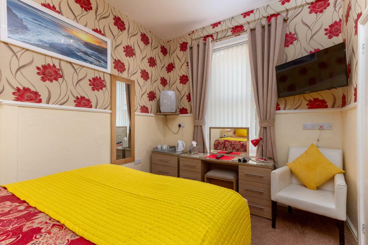 Valentine Lodge Over 21 Adult Couples Only Blackpool Exterior photo