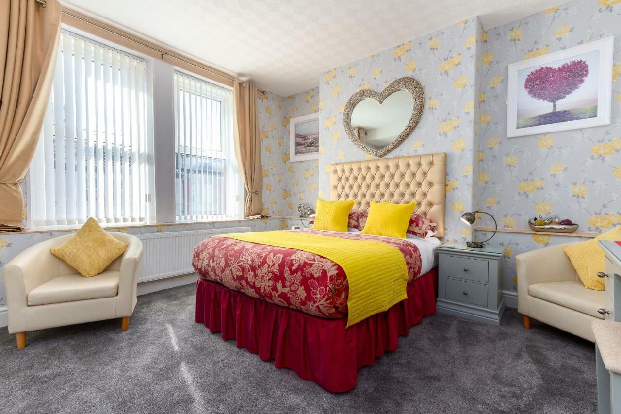 Valentine Lodge Over 21 Adult Couples Only Blackpool Exterior photo
