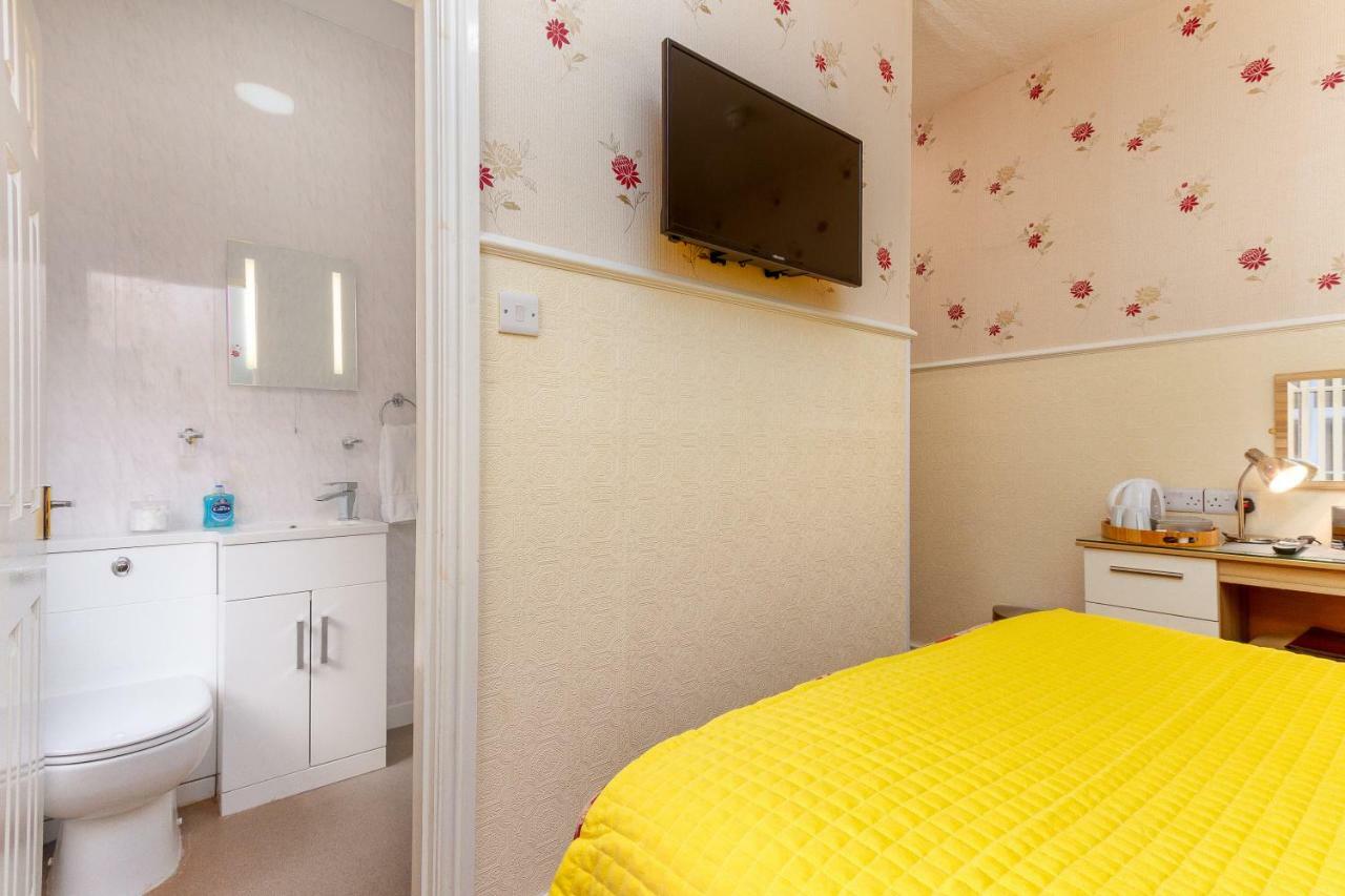 Valentine Lodge Over 21 Adult Couples Only Blackpool Exterior photo