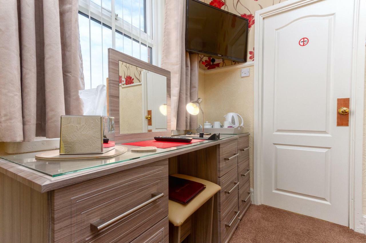 Valentine Lodge Over 21 Adult Couples Only Blackpool Exterior photo