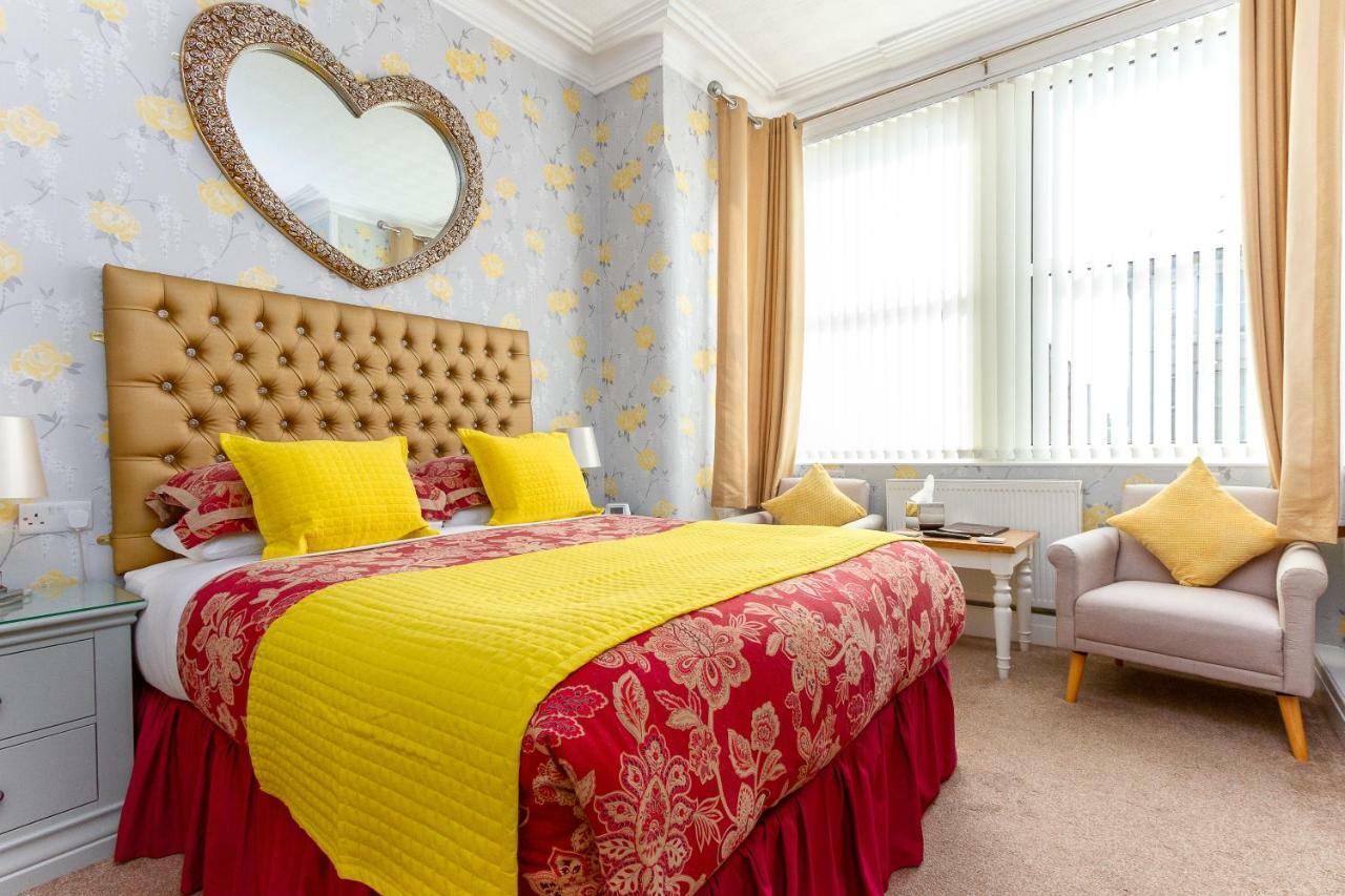 Valentine Lodge Over 21 Adult Couples Only Blackpool Exterior photo